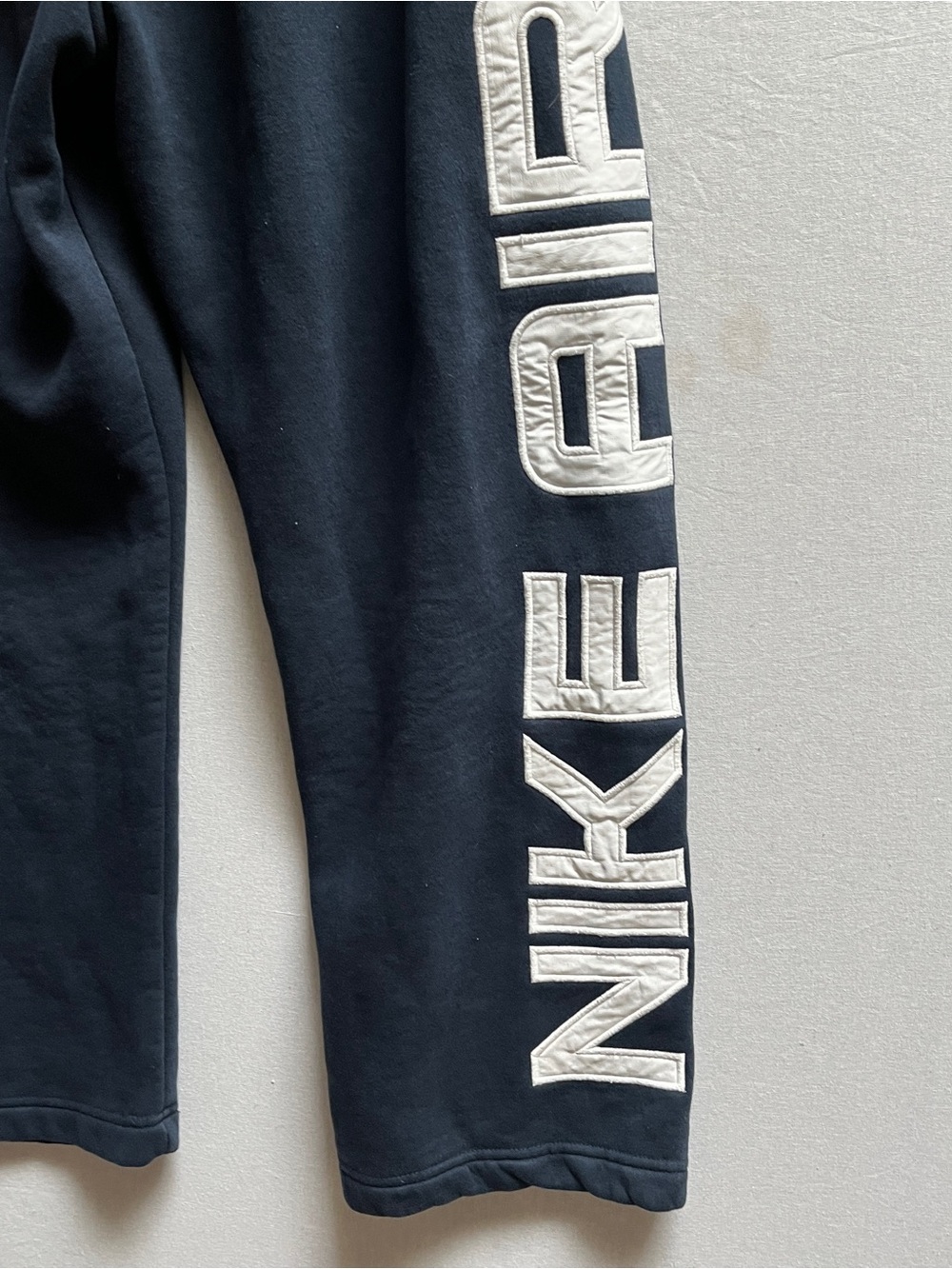 Nike Air Heavyweight Fleece Joggers Pants L - Block Letter Embroidered - Picture 3 of 12